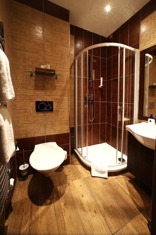 Apartments & Suites Zluta Hruska Plzen Bagian luar foto